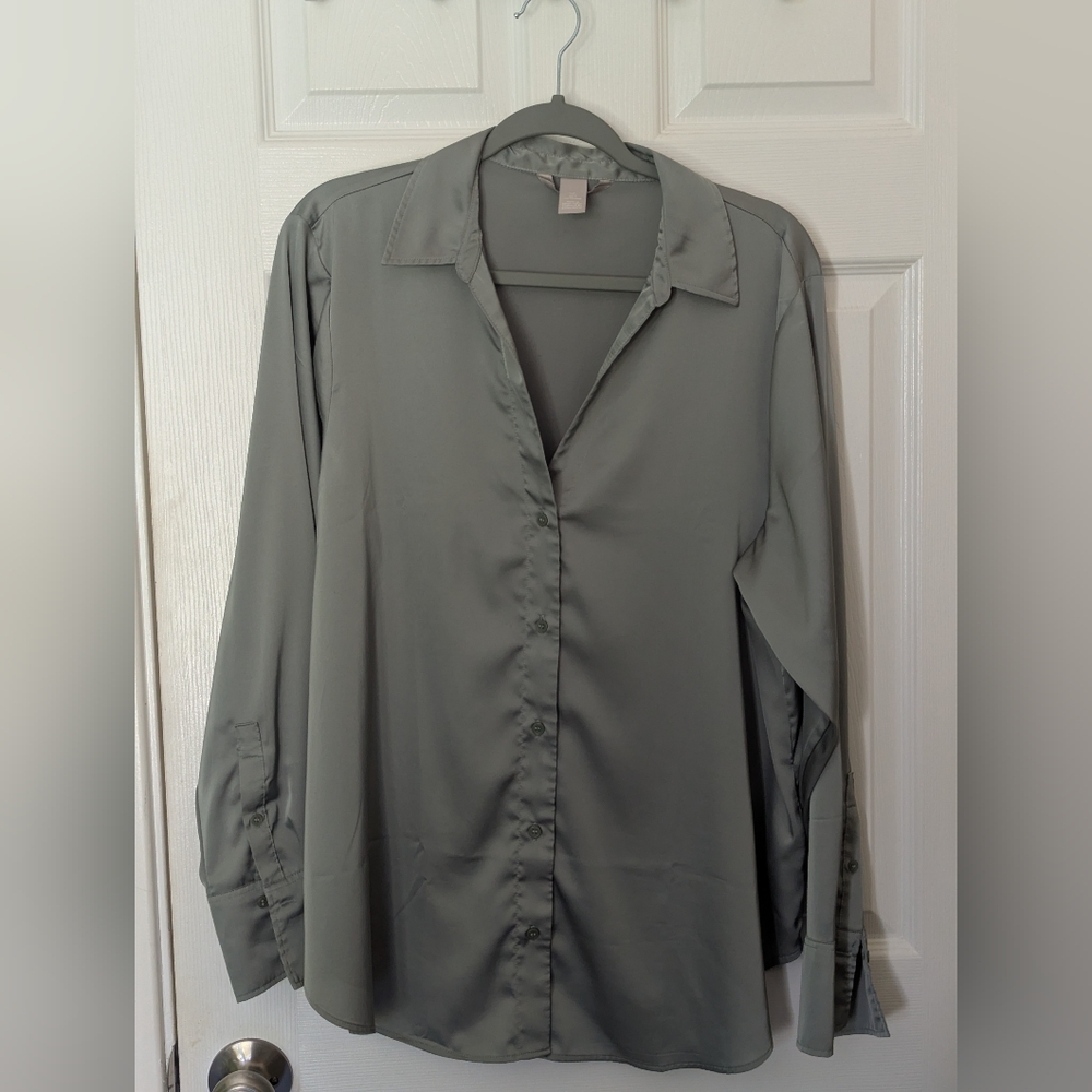 H&M Women's Elegant Gray Button-Up Blouse